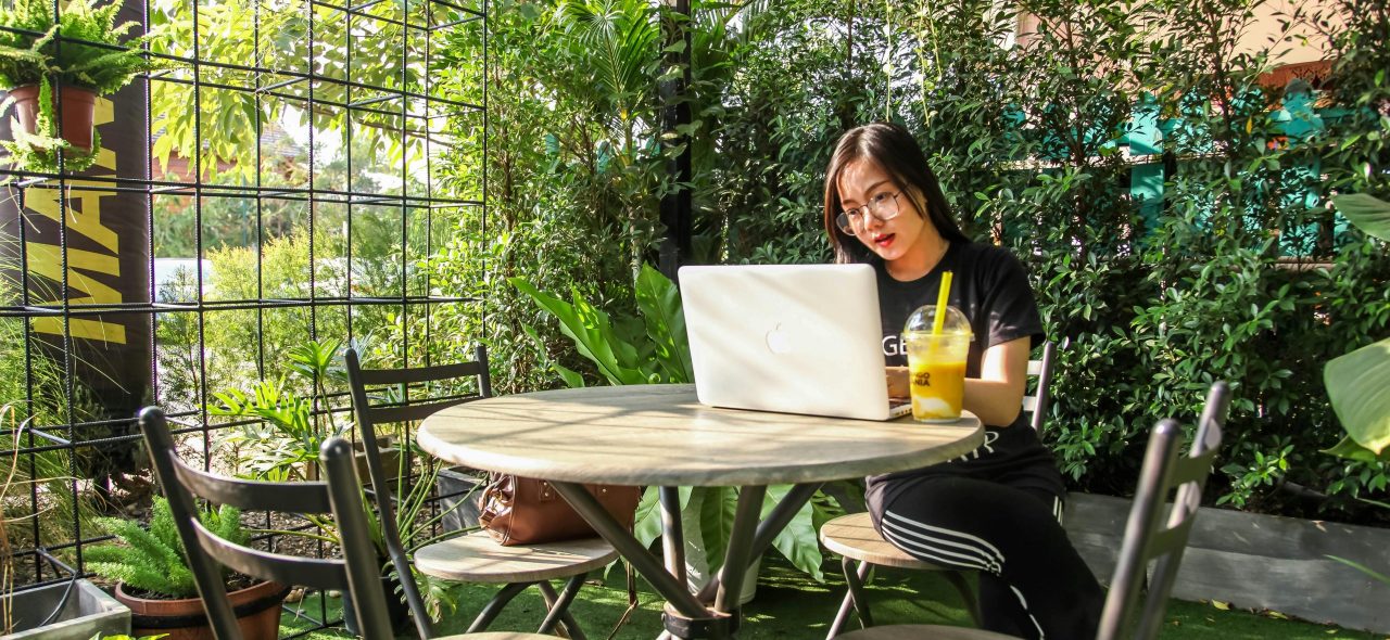 pexels-dodogr8-735855